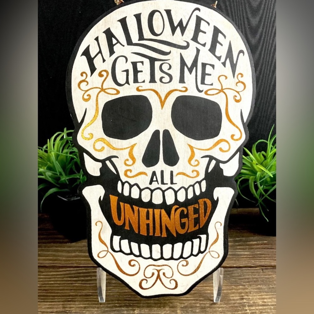 Halloween Hanging Skull Wall Sign